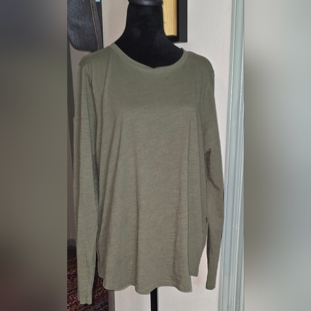 Sonoma Olive Long Sleeve Women's Tee (K)